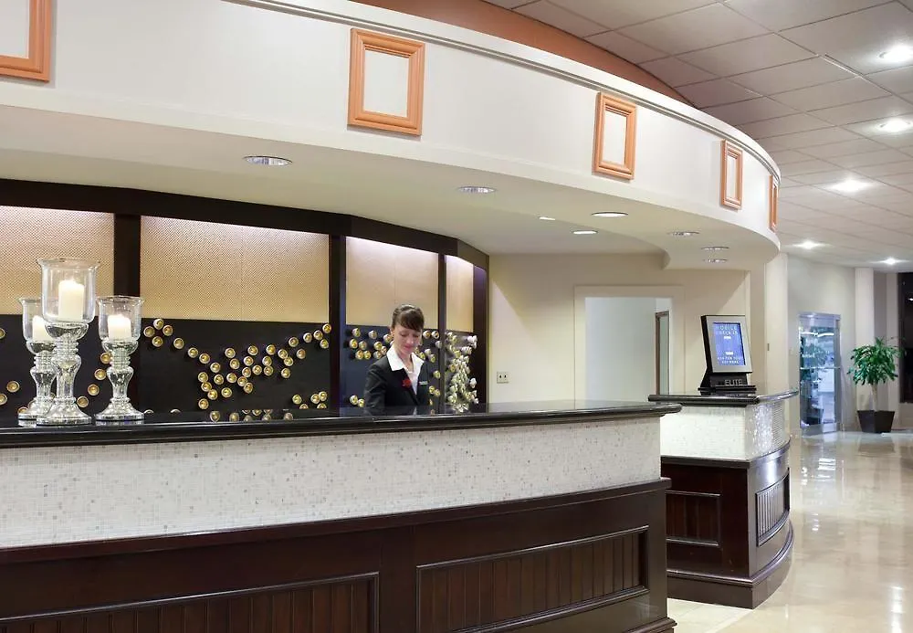 Tampa Airport Marriott Hotel 4*,