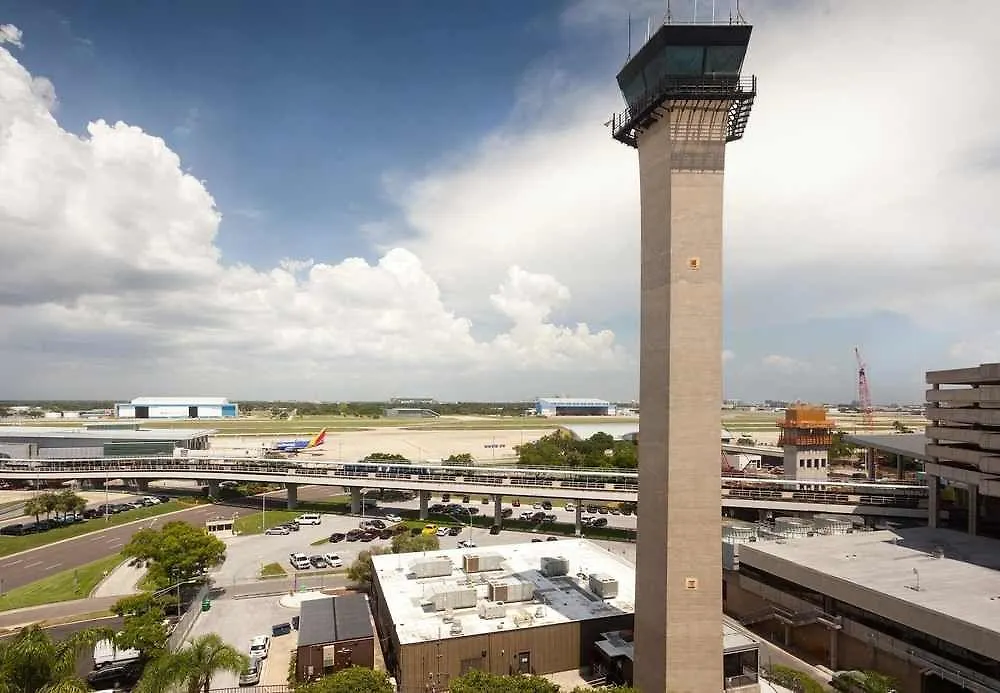 Отель Tampa Airport Marriott
