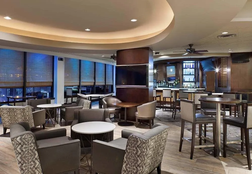 Отель Tampa Airport Marriott