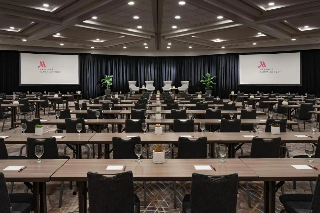 ****  Отель Tampa Airport Marriott США