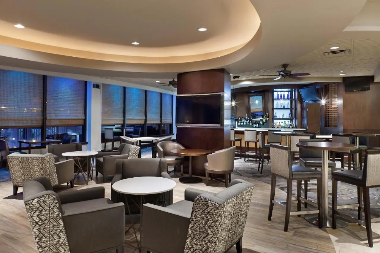Отель Tampa Airport Marriott