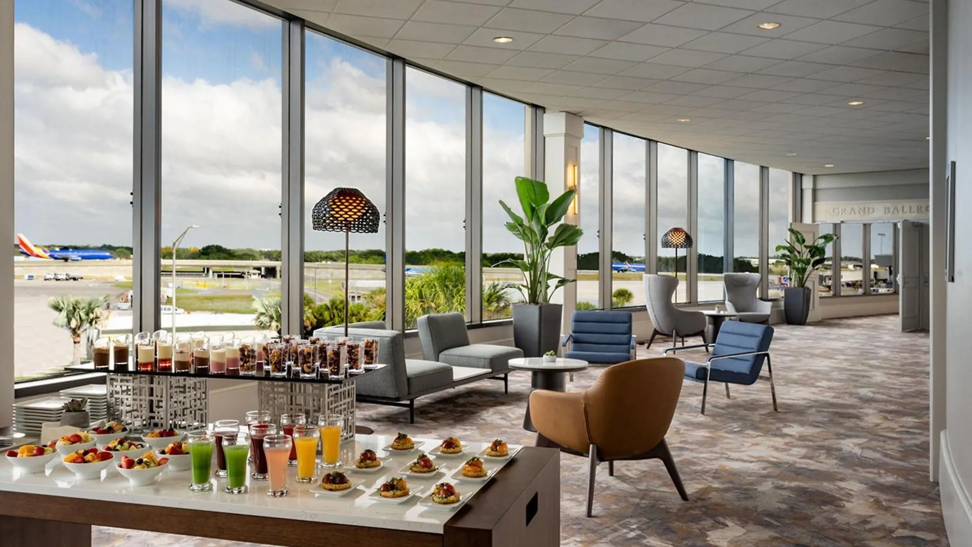 Отель Tampa Airport Marriott 4*,