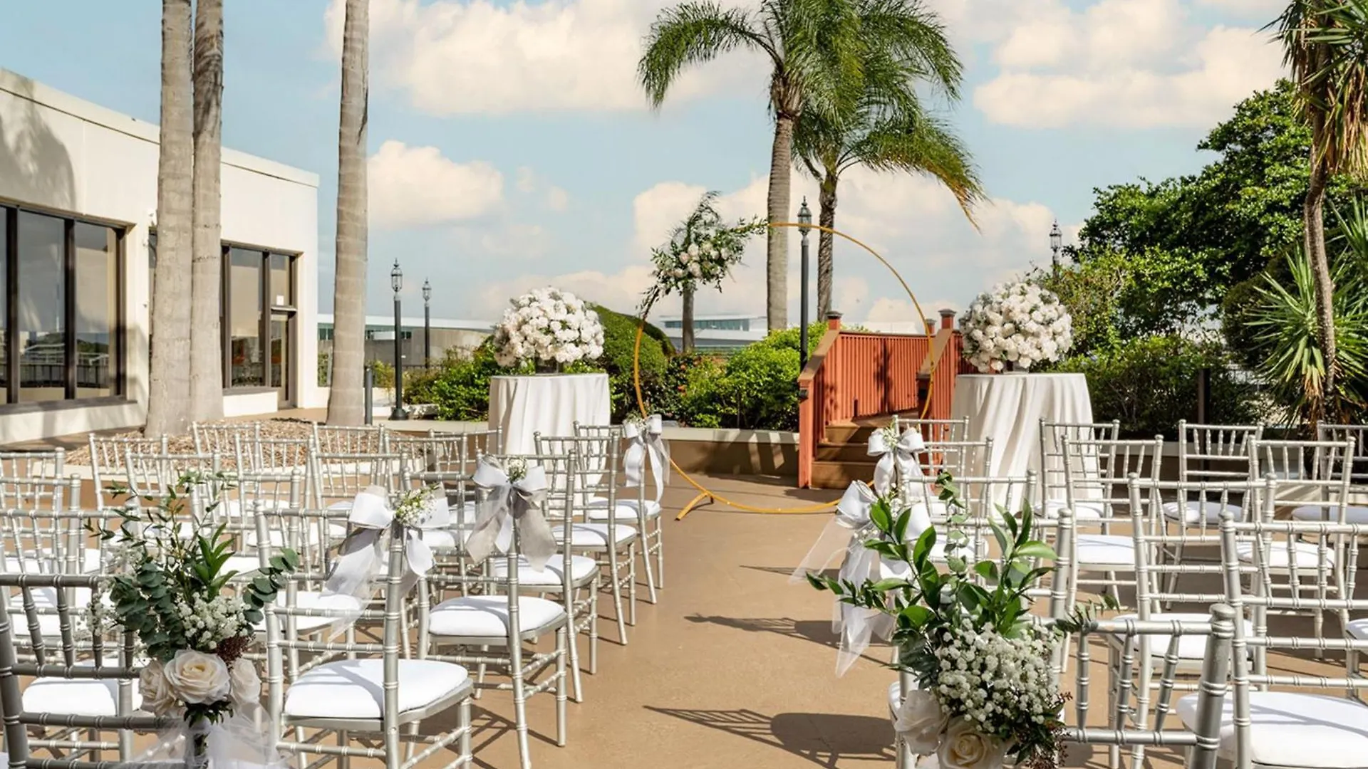 Отель Tampa Airport Marriott