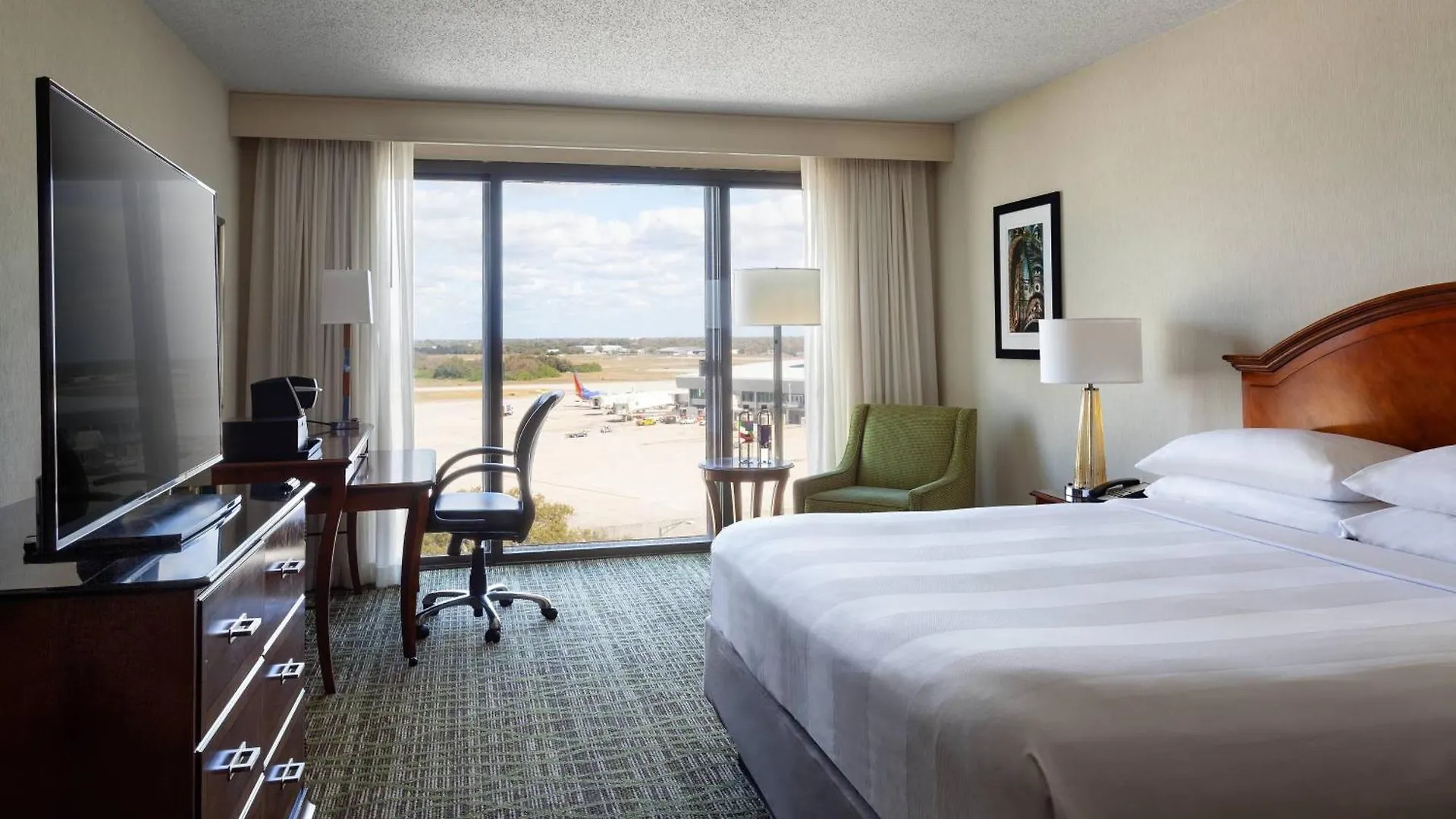 Отель Tampa Airport Marriott