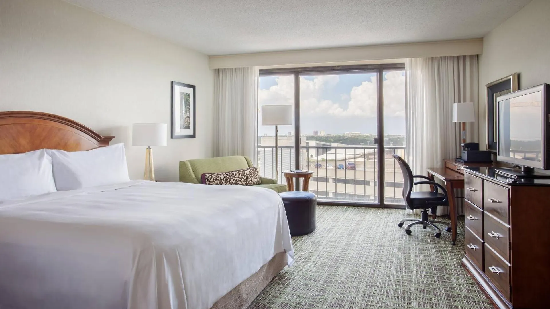 Отель Tampa Airport Marriott
