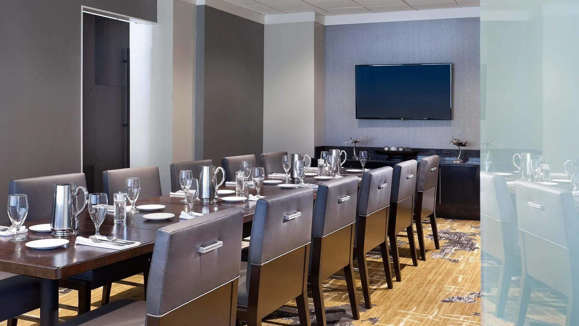 ****  Отель Tampa Airport Marriott США