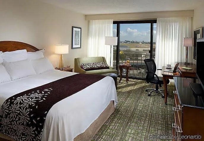 Отель Tampa Airport Marriott