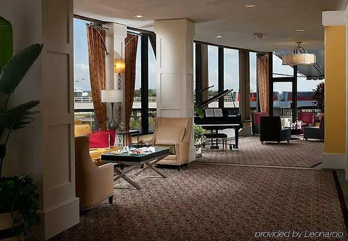 Отель Tampa Airport Marriott